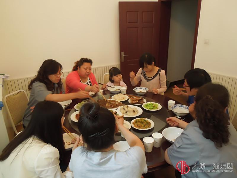 又到粽葉飄香時(shí)