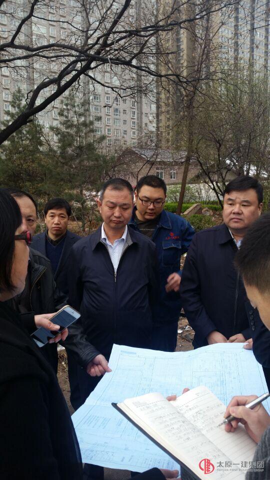 副市長(zhǎng)魏民視察十五分公司太原育英中學(xué)項(xiàng)目部