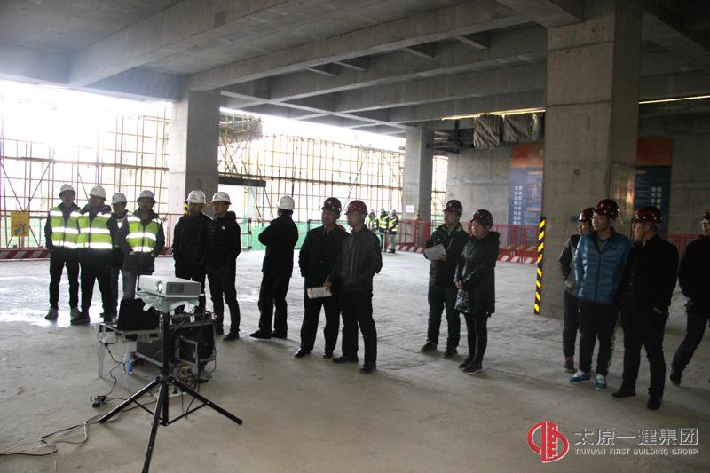 集團(tuán)公司組織各基層單位施工現(xiàn)場(chǎng)觀摩