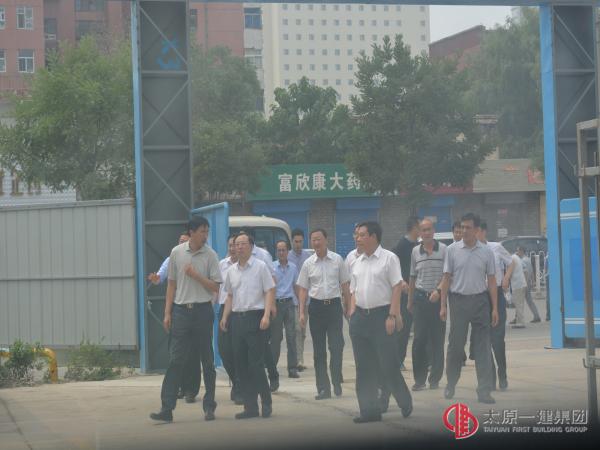 省委常委、太原市委書記吳政隆蒞臨三分公司項(xiàng)目部指導(dǎo)工作