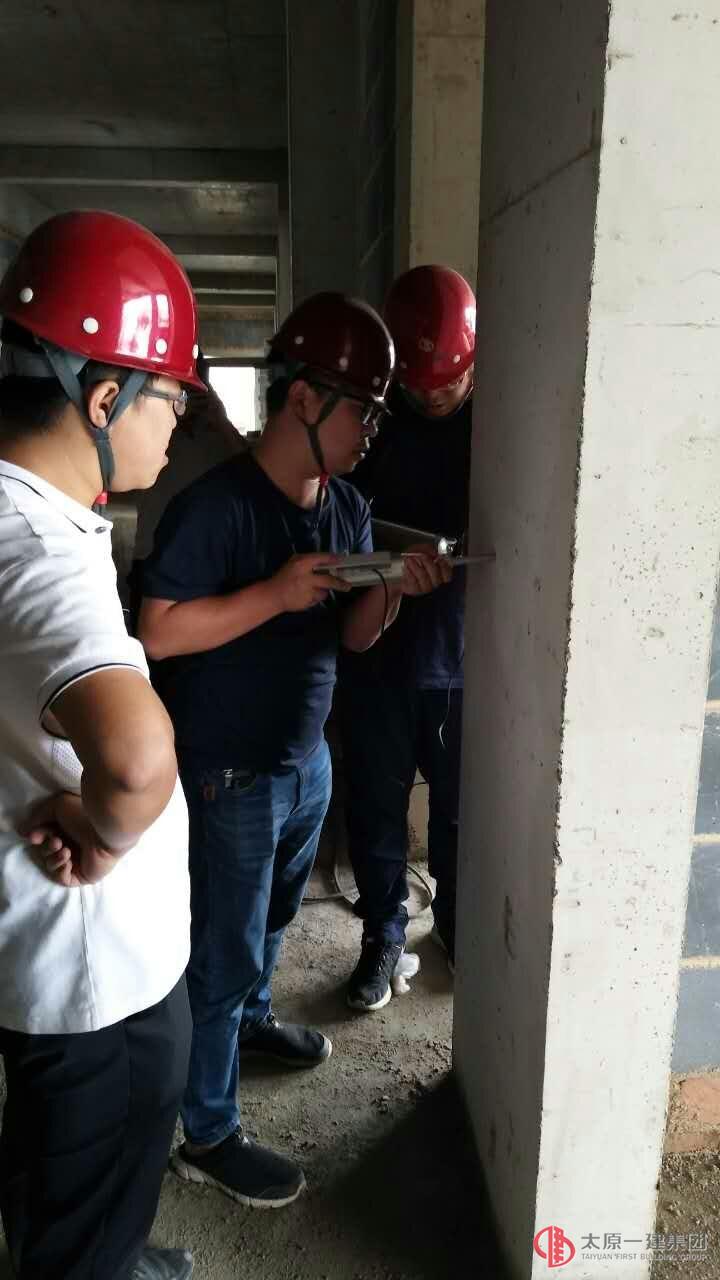 集團公司檢查組到直屬三分公司項目部檢查指導工作