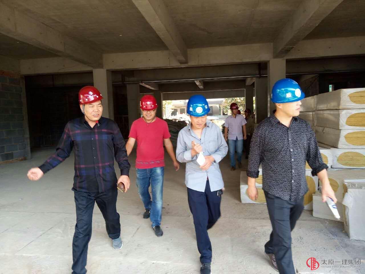 直屬三分公司屯留二中新建教學(xué)樓項(xiàng)目順利通過主體驗(yàn)收